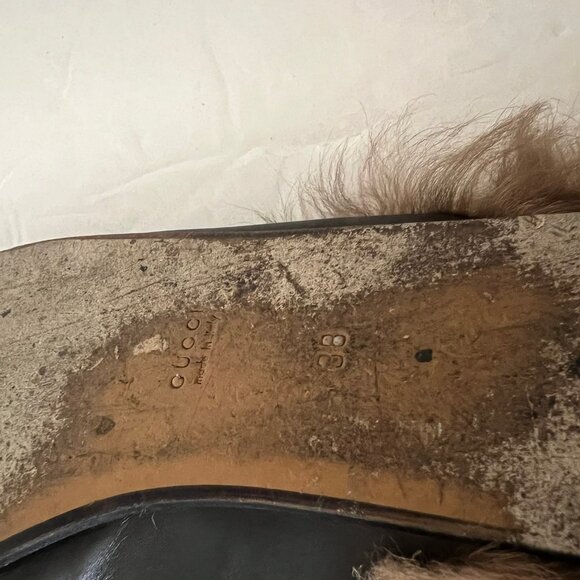 Gucci Black Leather Mules with Gold Detail - Picture 7 of 7